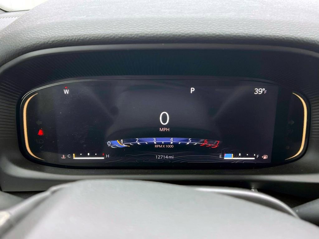 Used 2023 Jeep Wagoneer 4WD image 26