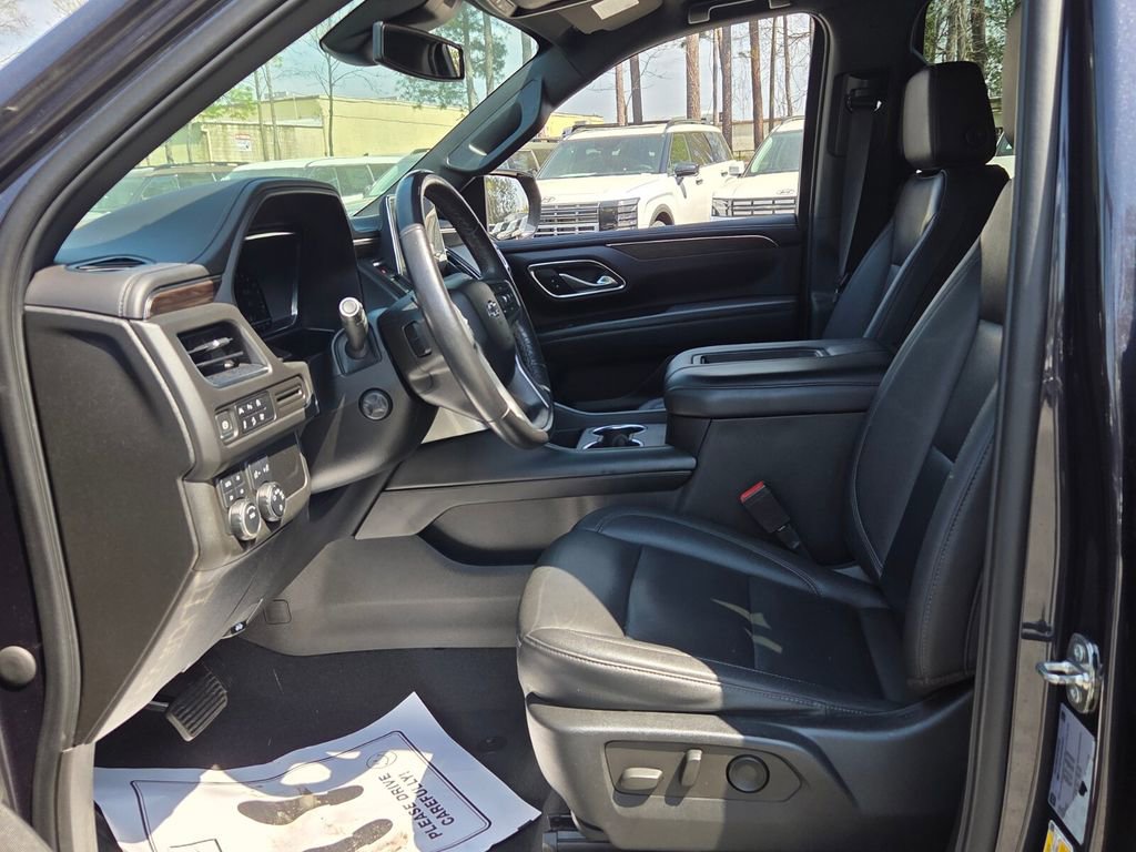 Used 2023 Chevrolet Tahoe Z71 w/ Luxury Package image 5