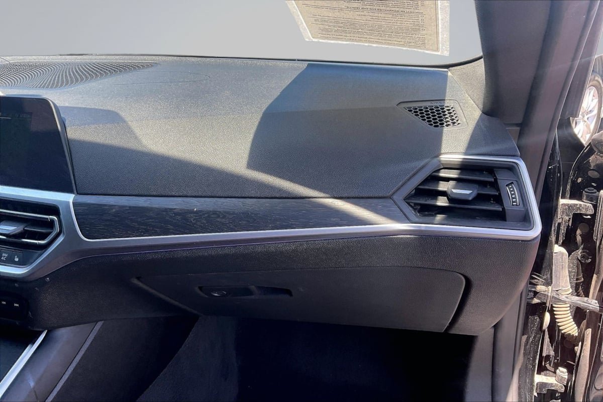 Used 2021 BMW 430i Coupe w/ Convenience Package RWD image 17