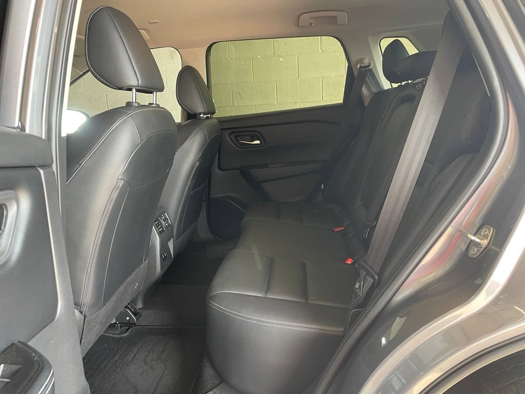 Certified 2025 Nissan Rogue SL AWD/4WD image 16