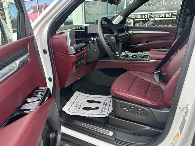 Used 2025 Cadillac Escalade Premium Luxury w/ Touring Package AWD/4WD image 14