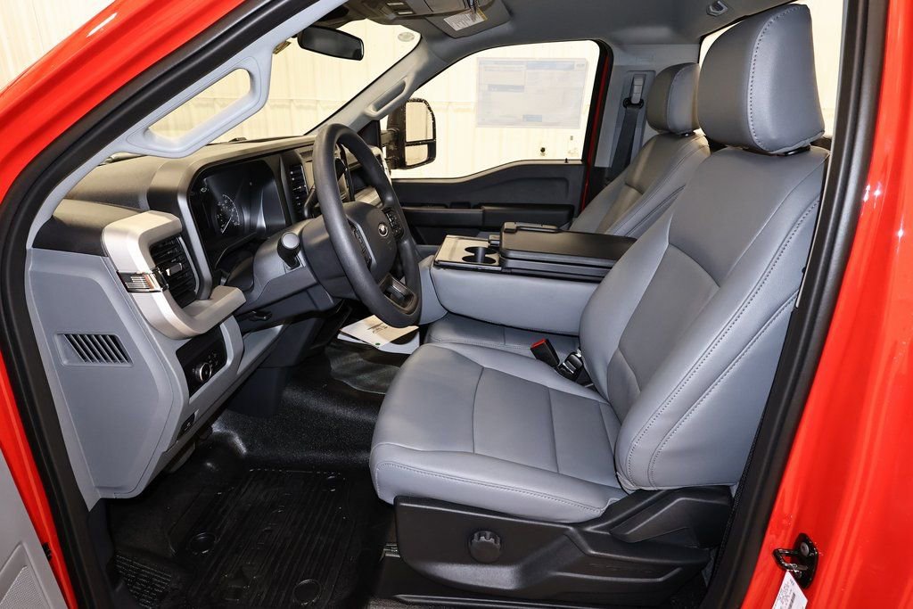 New 2026 Ford F550 4x4 Regular Cab Super Duty image 11