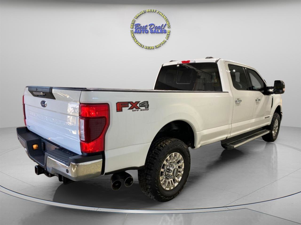 Used 2022 Ford F350 Lariat w/ Chrome Package AWD/4WD image 4