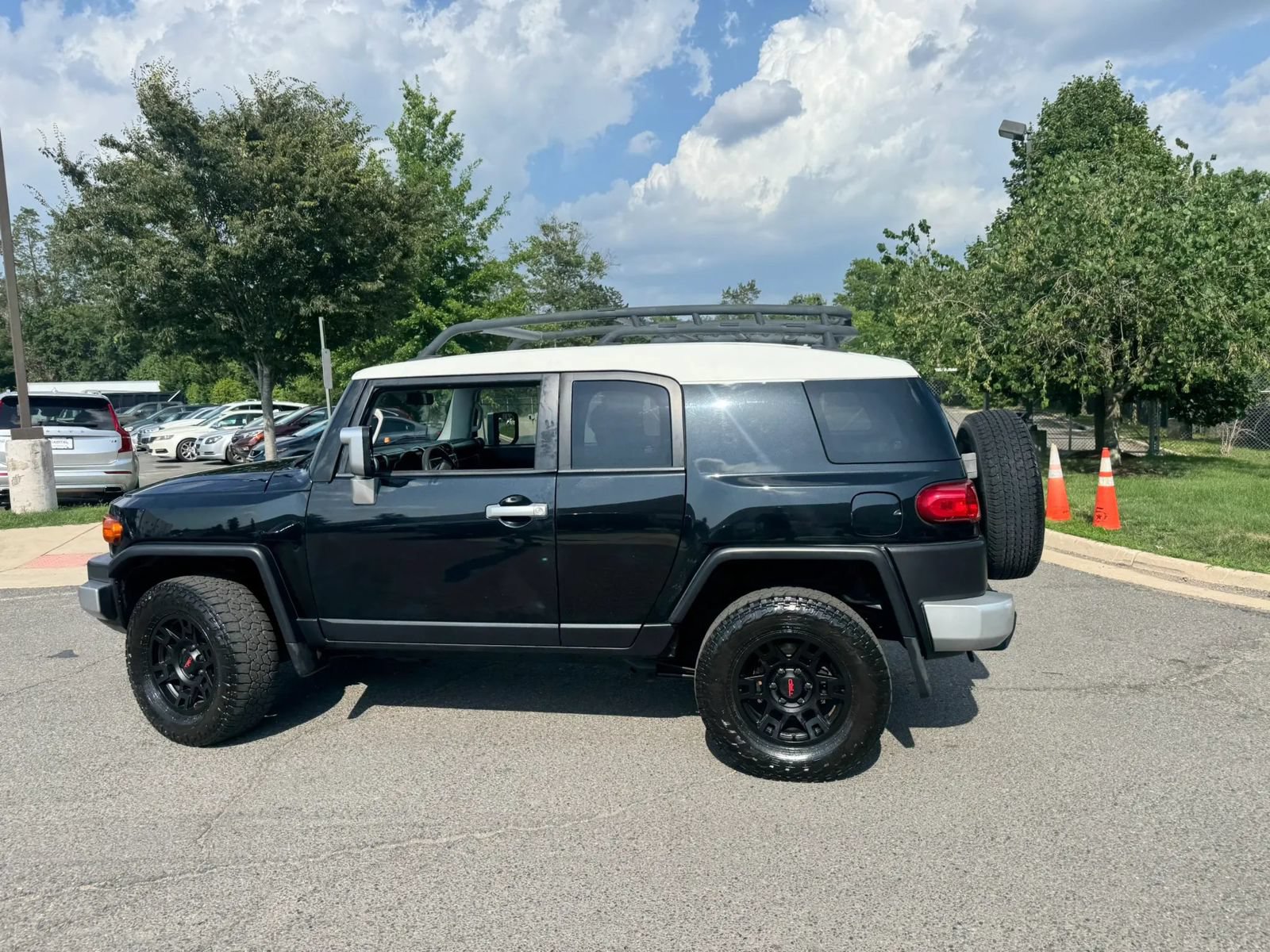 Used 2007 Toyota FJ Cruiser 4WD image 5