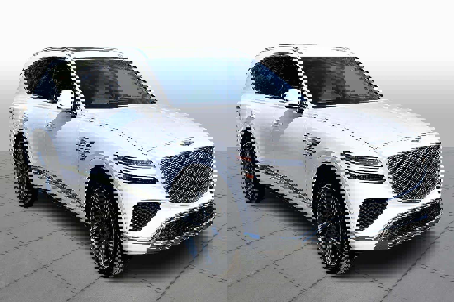 Used 2025 Genesis GV80 3.5T Prestige image 3