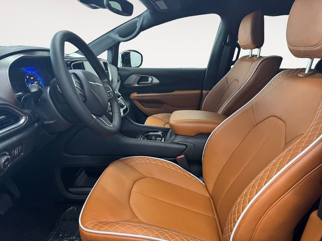 New 2026 Chrysler Pacifica Pinnacle image 6