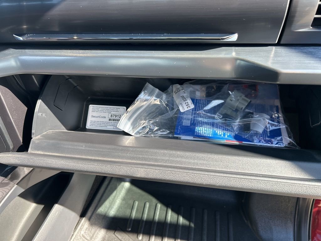 Used 2023 Ford F150 Lariat image 25