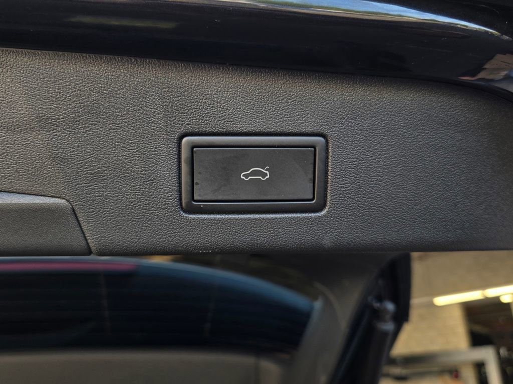 Certified 2023 Volkswagen ID.4 Pro S AWD/4WD image 23