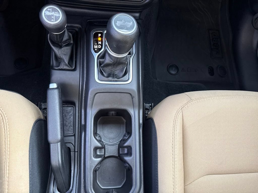 Certified 2023 Jeep Wrangler Unlimited w/ 8.4" Radio Group AWD/4WD image 23