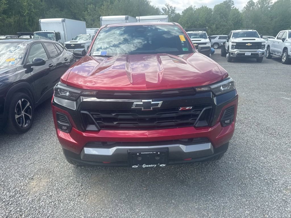 Used 2024 Chevrolet Colorado Z71 w/ Z71 Convenience Package 2 AWD/4WD image 2