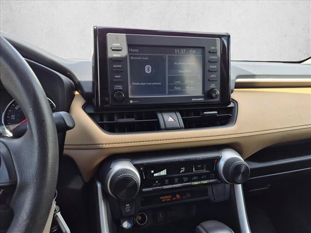 Used 2022 Toyota RAV4 LE FWD image 8