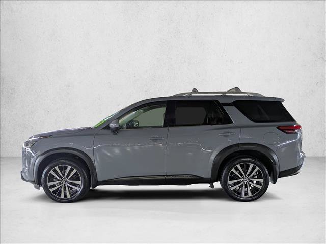 Used 2023 Nissan Pathfinder Platinum w/ Cargo Package FWD image 9