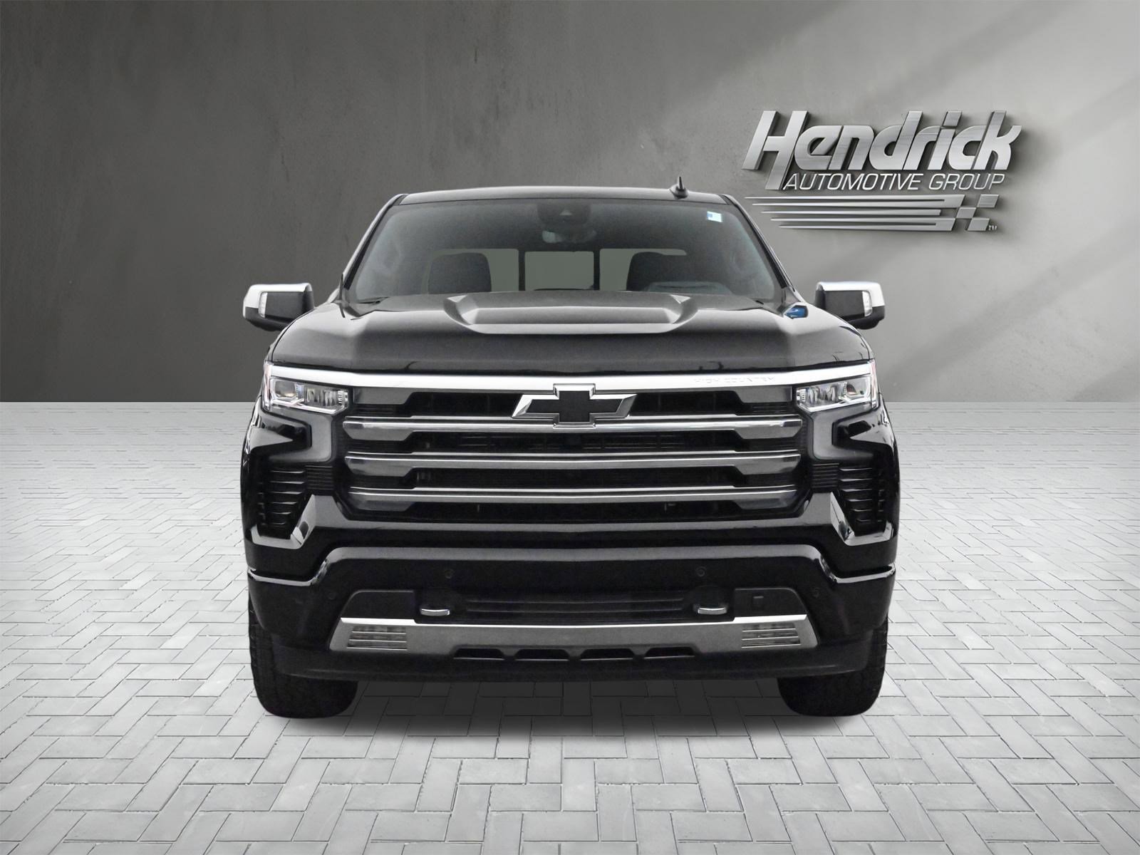 Used 2025 Chevrolet Silverado 1500 High Country w/ Technology Package image 6
