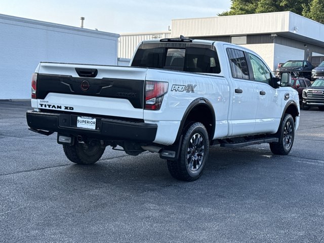 Used 2024 Nissan Titan PRO-4X w/ Pro-4x Convenience Package AWD/4WD image 3