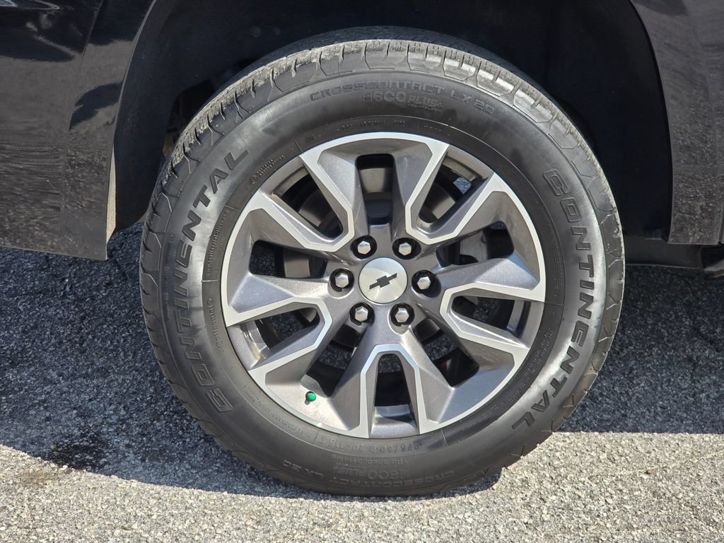 Used 2020 Chevrolet Suburban LT RWD image 14