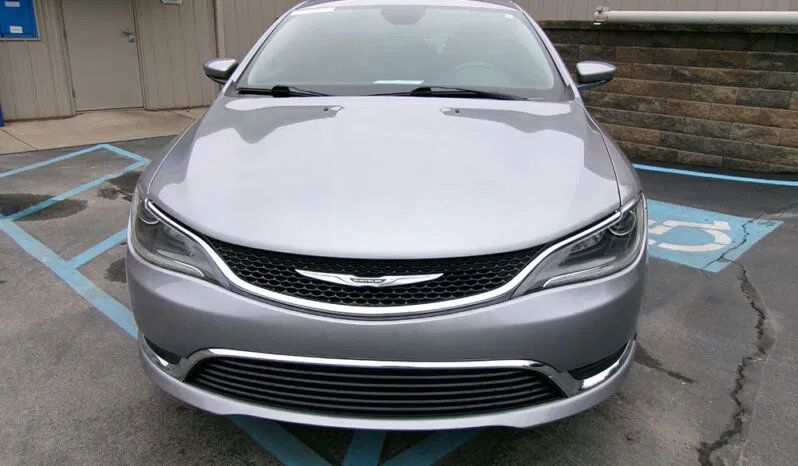 Used 2016 Chrysler 200 Limited w/ Convenience Group FWD image 3