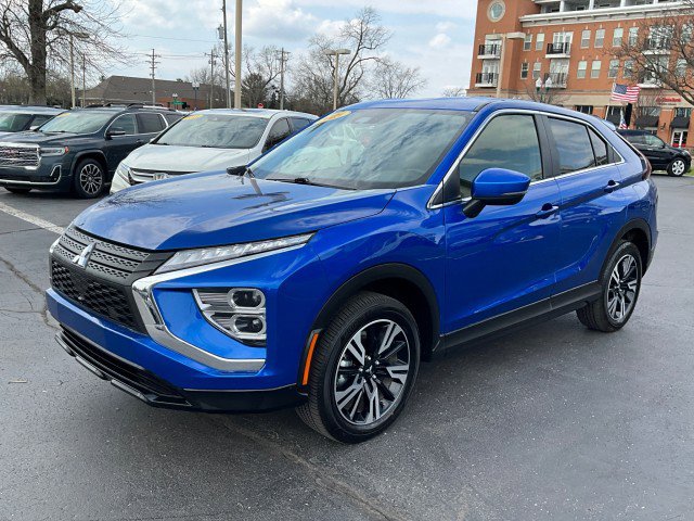 Used 2025 Mitsubishi Eclipse Cross SE image 3