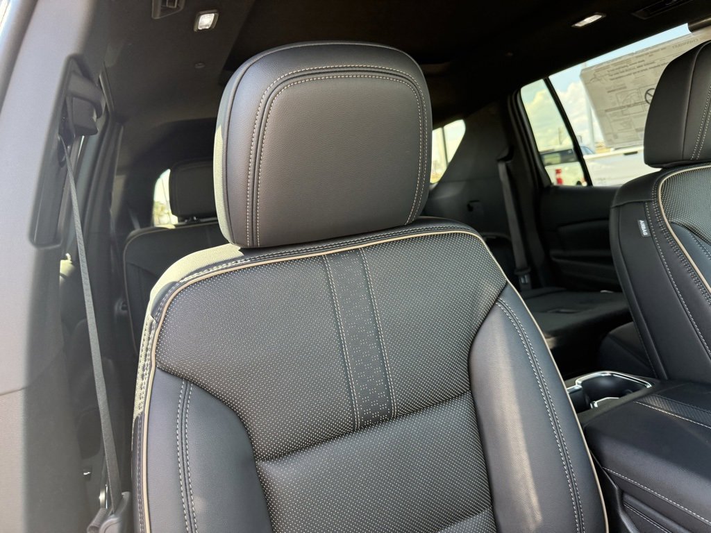 New 2026 Chevrolet Traverse High Country image 46