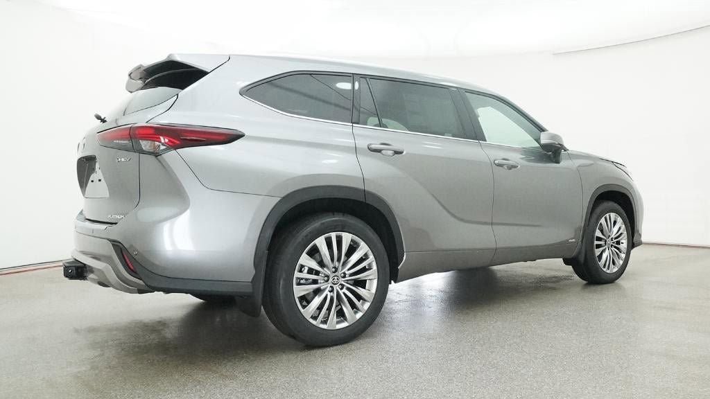 New 2026 Toyota Highlander Platinum AWD/4WD image 25