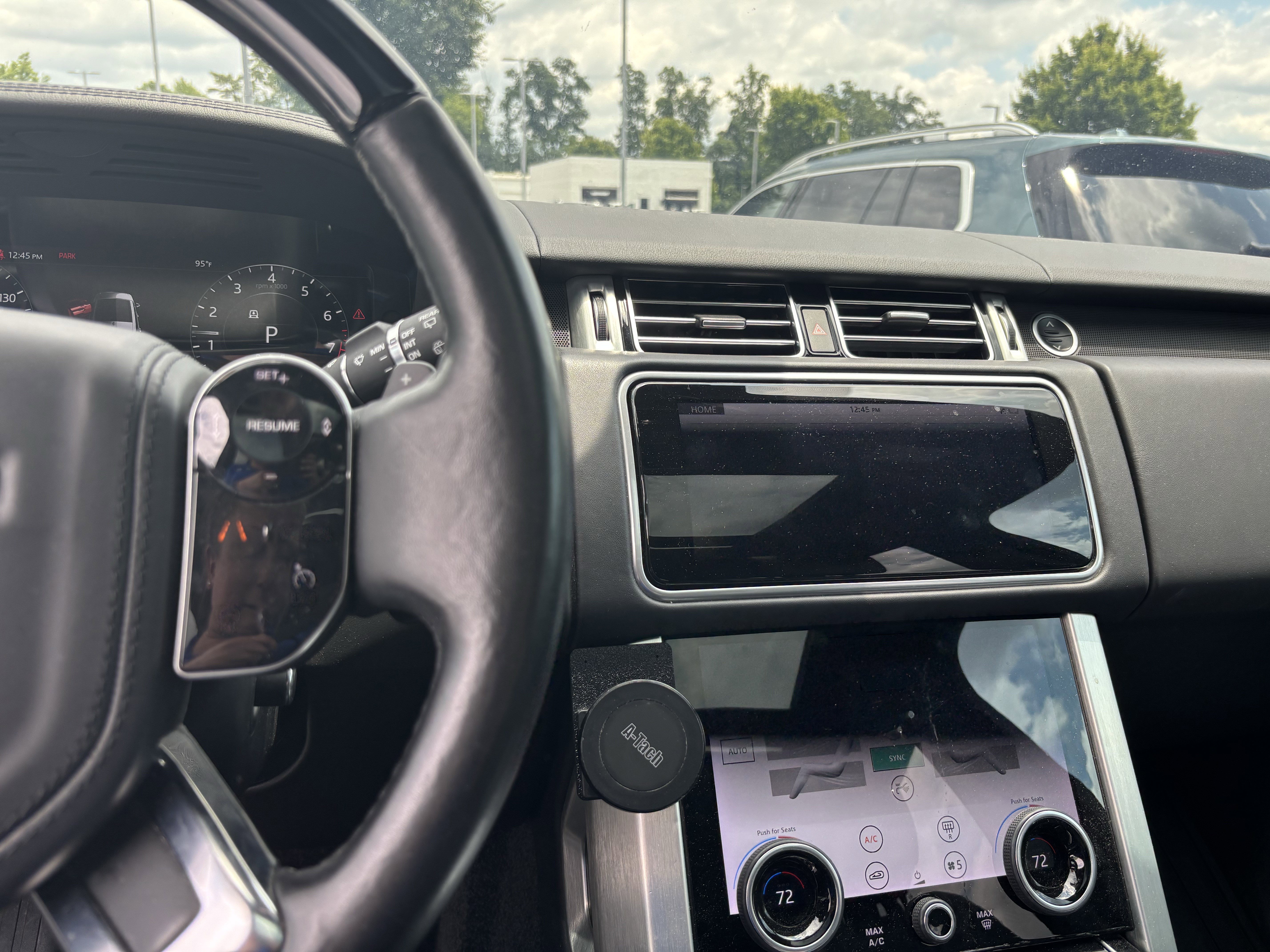 Used 2020 Land Rover Range Rover HSE AWD/4WD image 17
