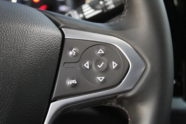 Used 2023 Chevrolet Traverse LT FWD image 17