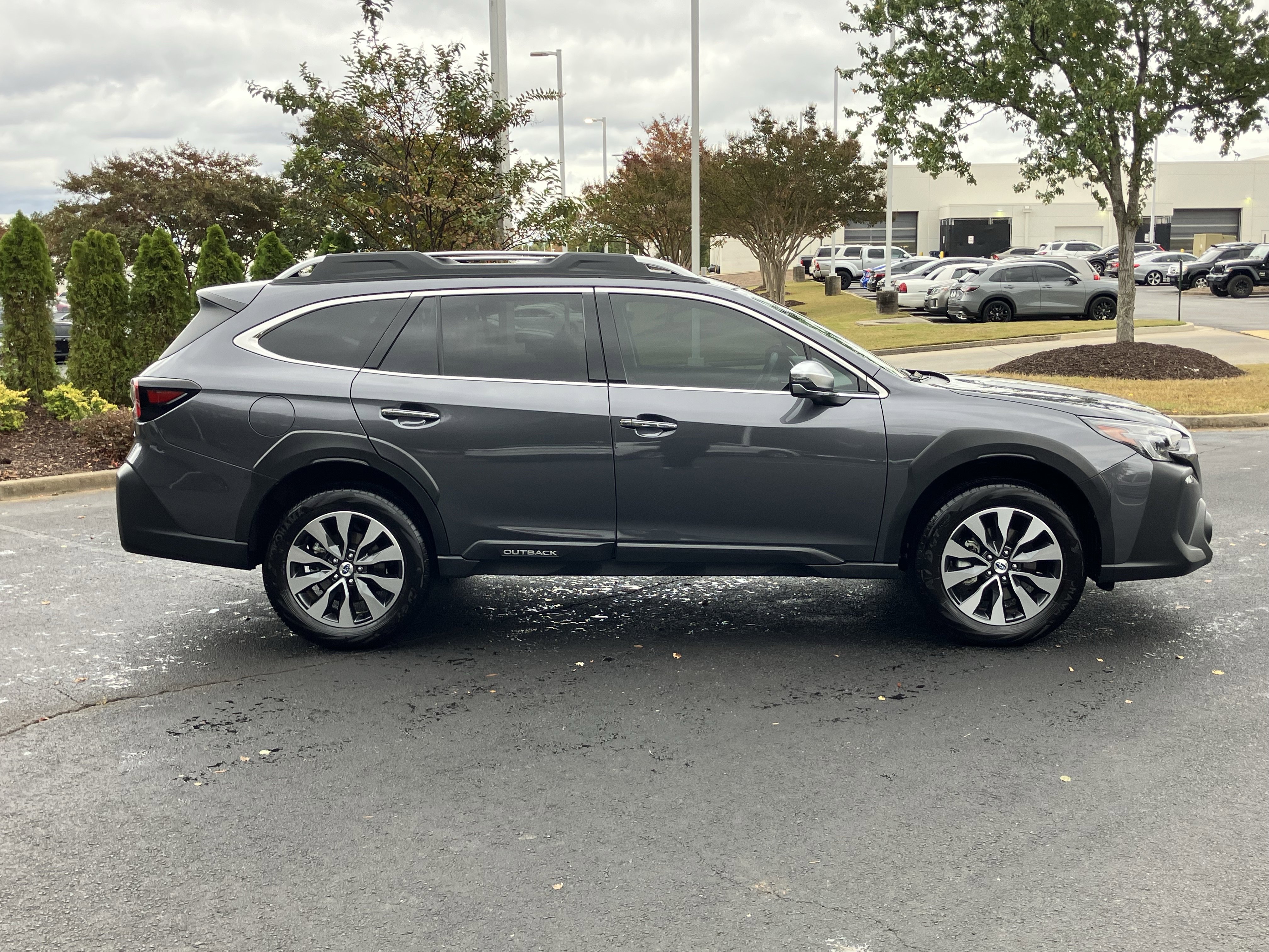 Used 2025 Subaru Outback Touring XT image 11