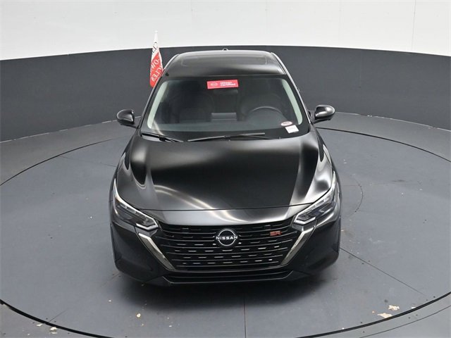Used 2025 Nissan Sentra SR w/ SR Premium Package image 46