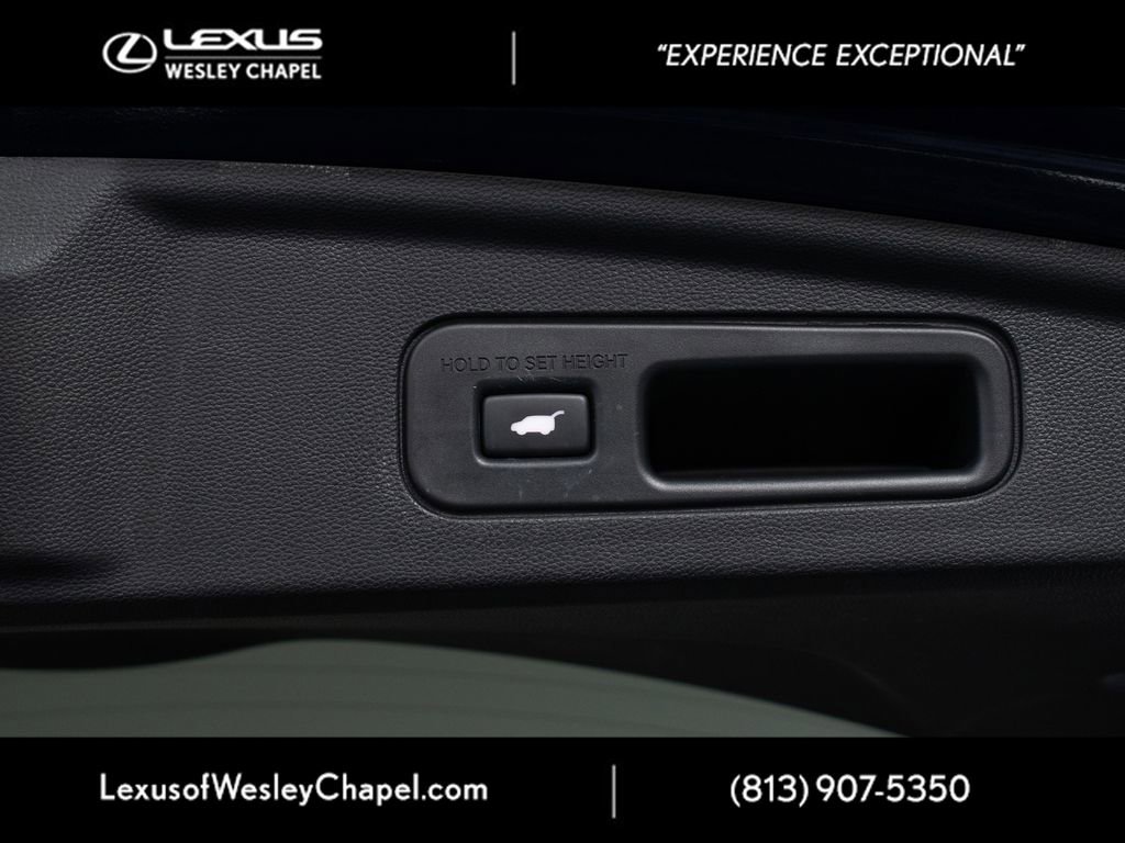 Used 2022 Acura MDX FWD w/ Technology Package image 17