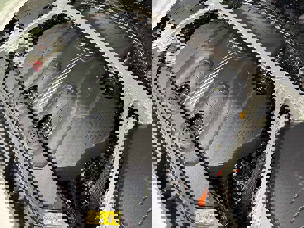 Used 2022 Bentley Flying Spur Plug-In Hybrid image 45