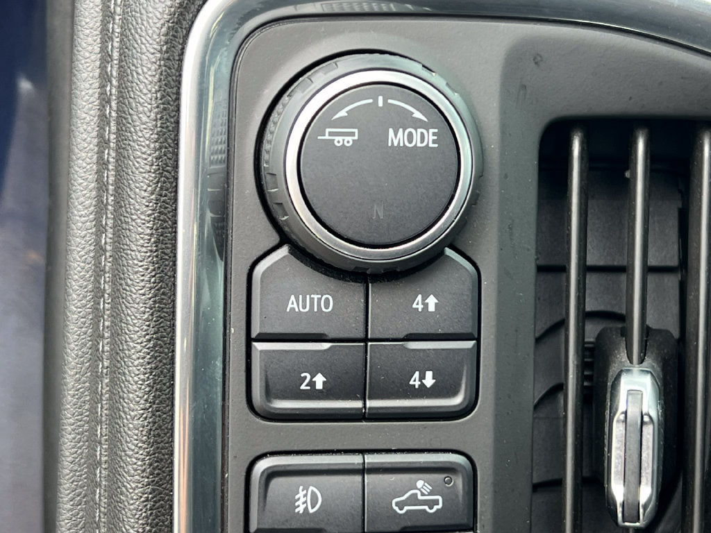 Used 2022 Chevrolet Silverado 1500 High Country AWD/4WD image 29