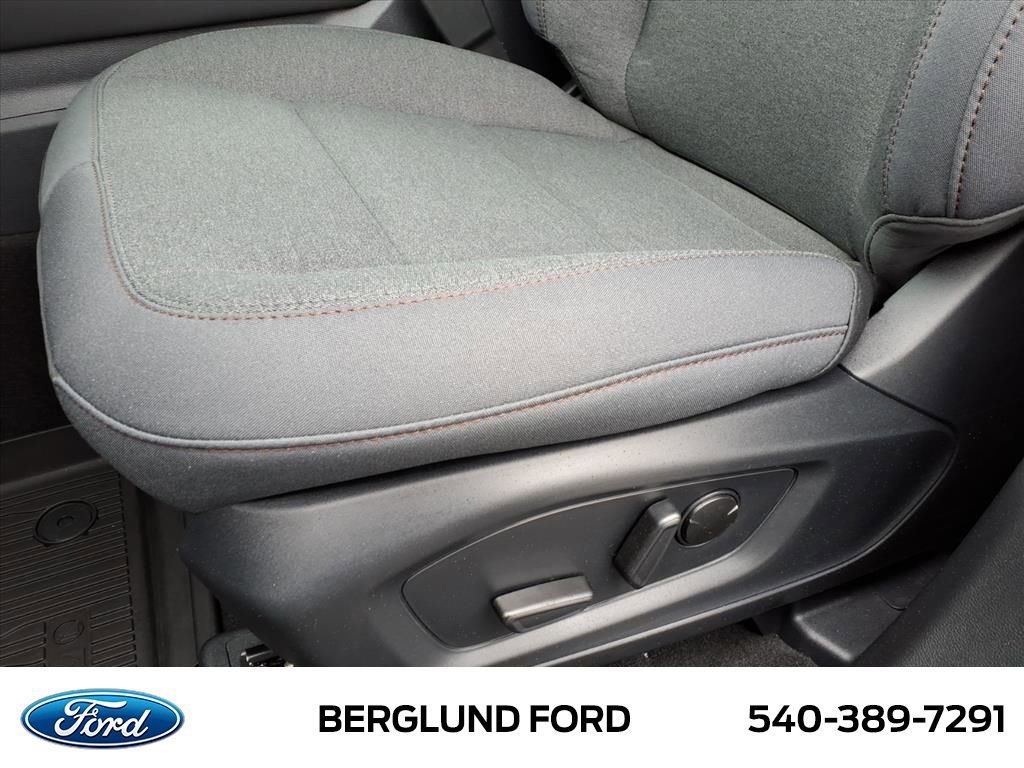 Used 2026 Ford Explorer Active image 11
