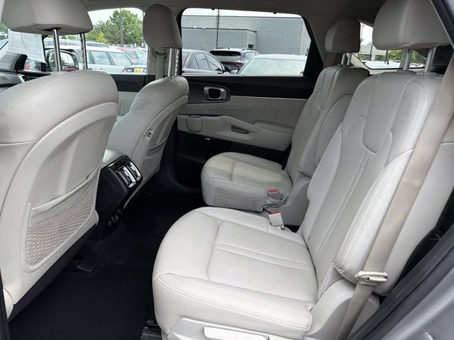 Used 2023 Kia Sorento SX Prestige AWD/4WD image 13
