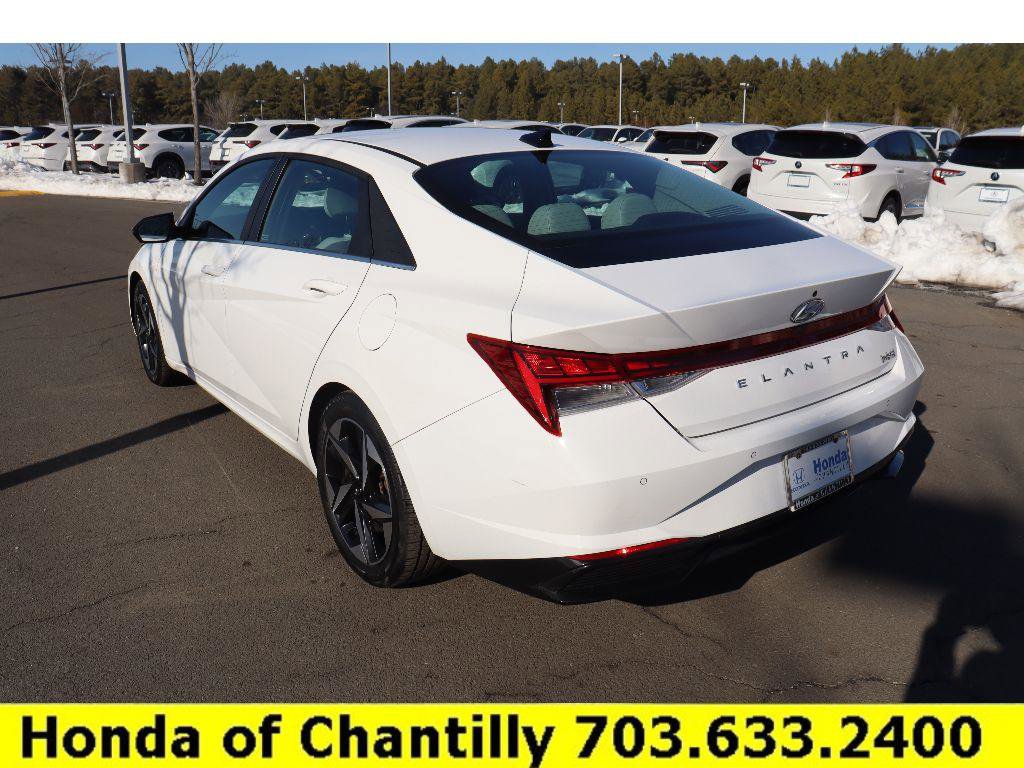 Used 2023 Hyundai Elantra Limited w/ Cargo Package image 5