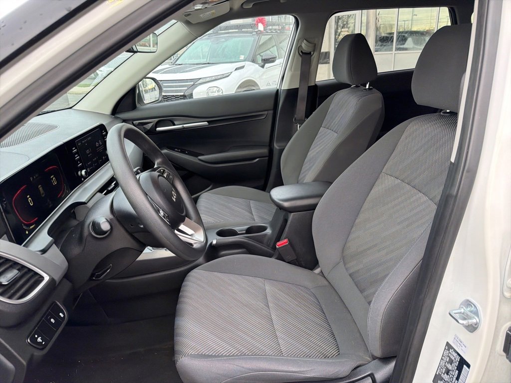Used 2024 Kia Seltos LX image 10