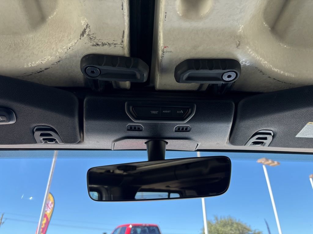 Certified 2023 Jeep Gladiator Overland AWD/4WD image 37