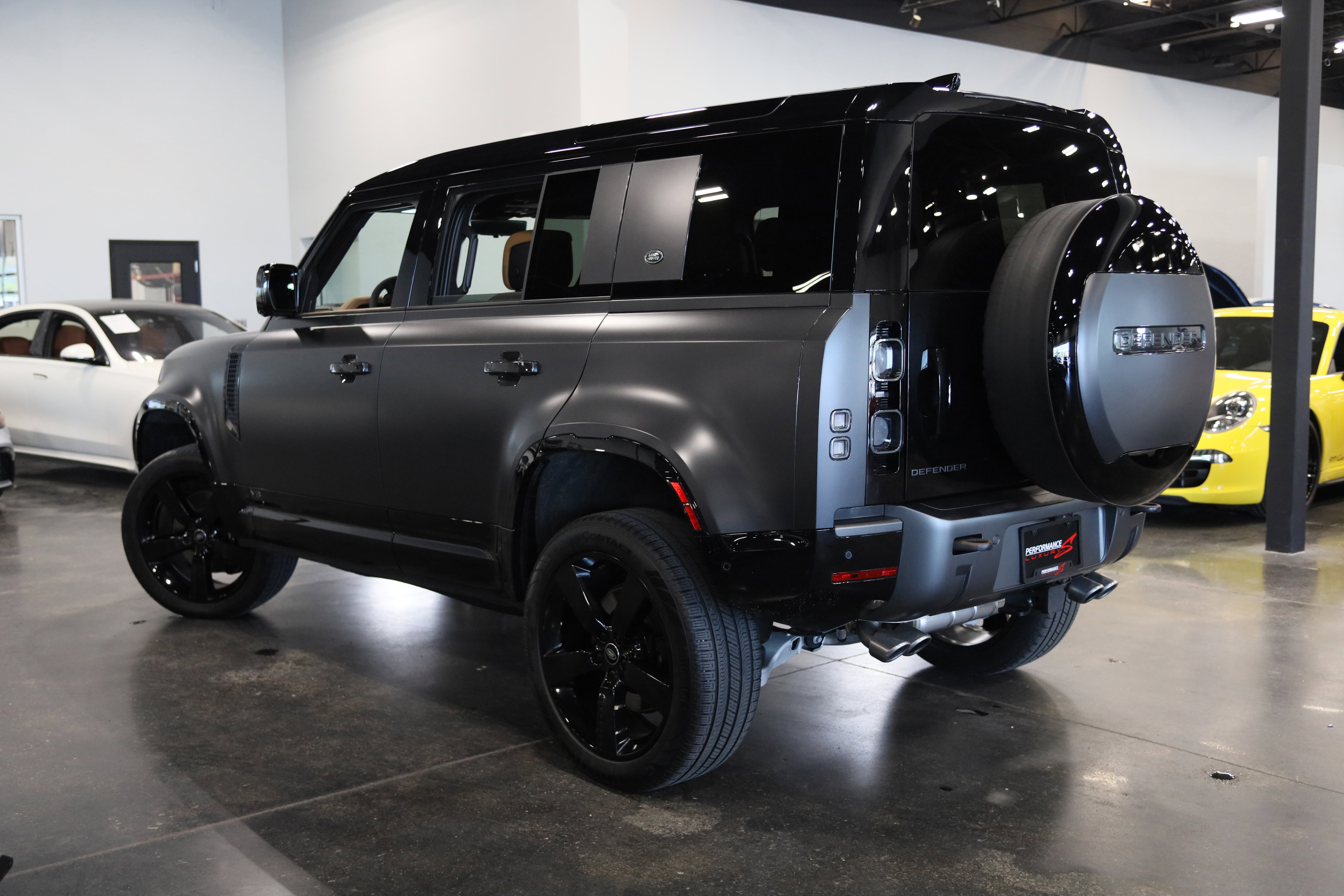 Used 2023 Land Rover Defender 110 Carpathian Edition AWD/4WD image 4