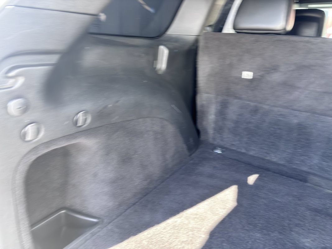 Used 2018 Jeep Grand Cherokee Altitude AWD/4WD image 39