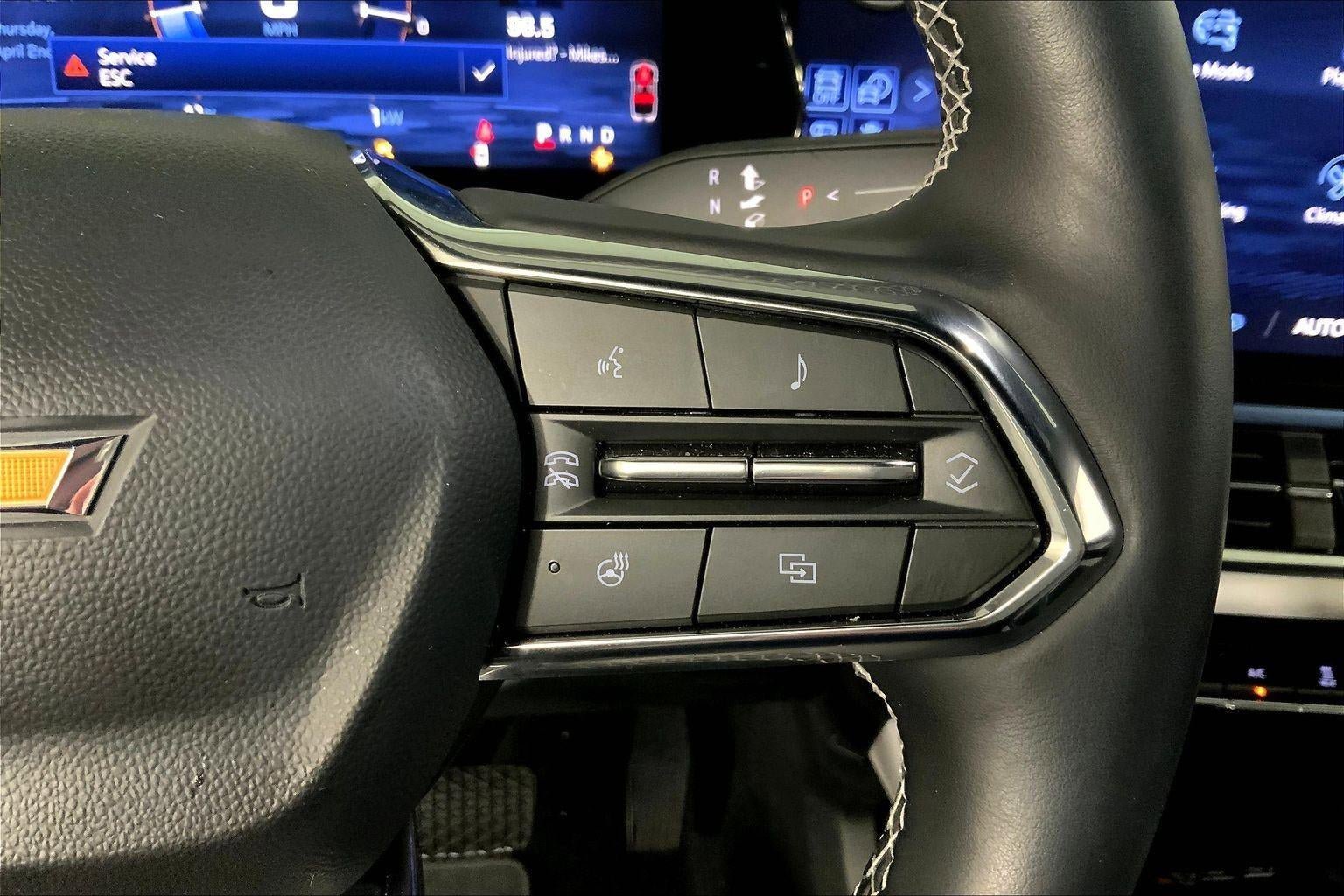 Used 2025 Chevrolet Equinox EV LT image 19