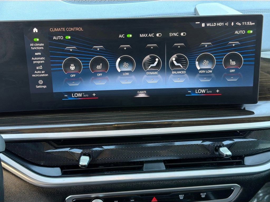 Used 2023 BMW X7 xDrive40i AWD/4WD image 35