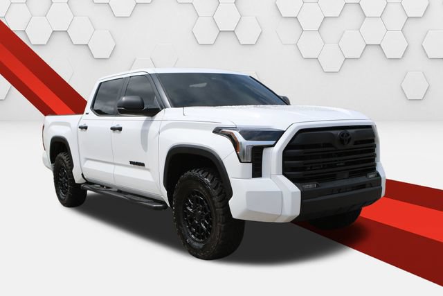 Used 2026 Toyota Tundra SR5 AWD/4WD image 3