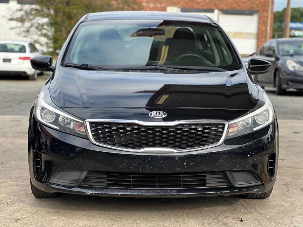 Used 2018 Kia Forte LX image 2