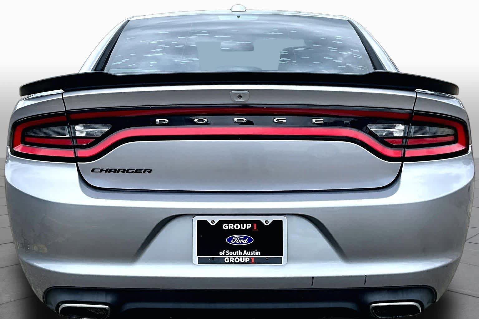 Used 2016 Dodge Charger SXT w/ Rallye Group RWD image 5