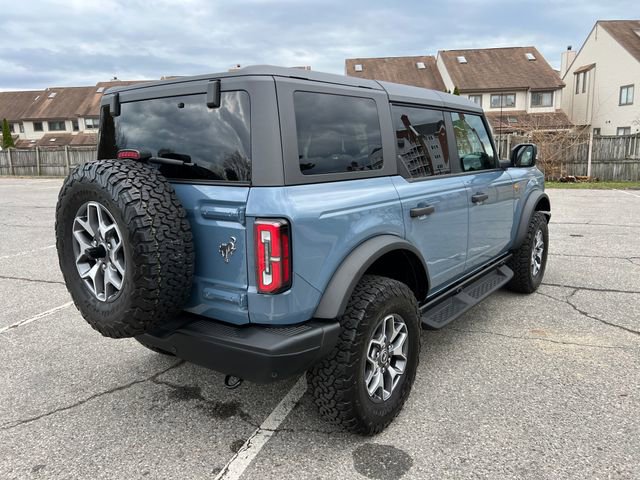 Used 2025 Ford Bronco Badlands image 11