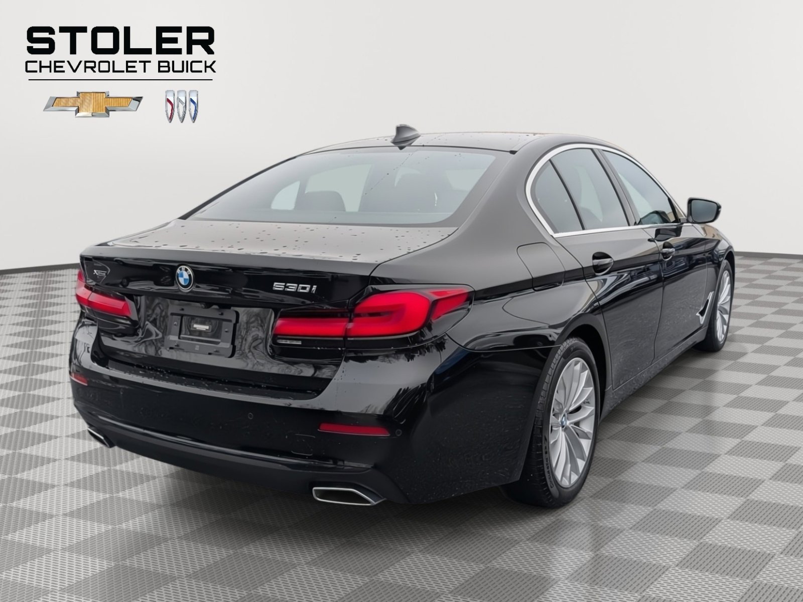Used 2022 BMW 530i xDrive w/ Premium Package image 5