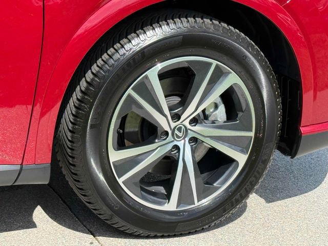 Used 2024 Lexus RX 350h w/ Accessory Package (Z1) image 17