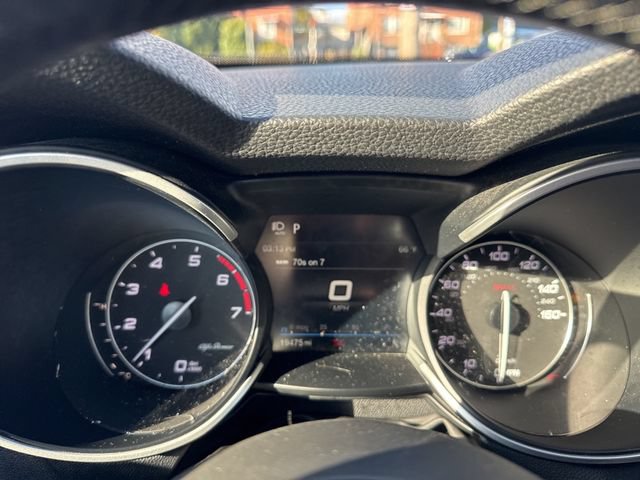 Used 2023 Alfa Romeo Stelvio Ti AWD/4WD image 38