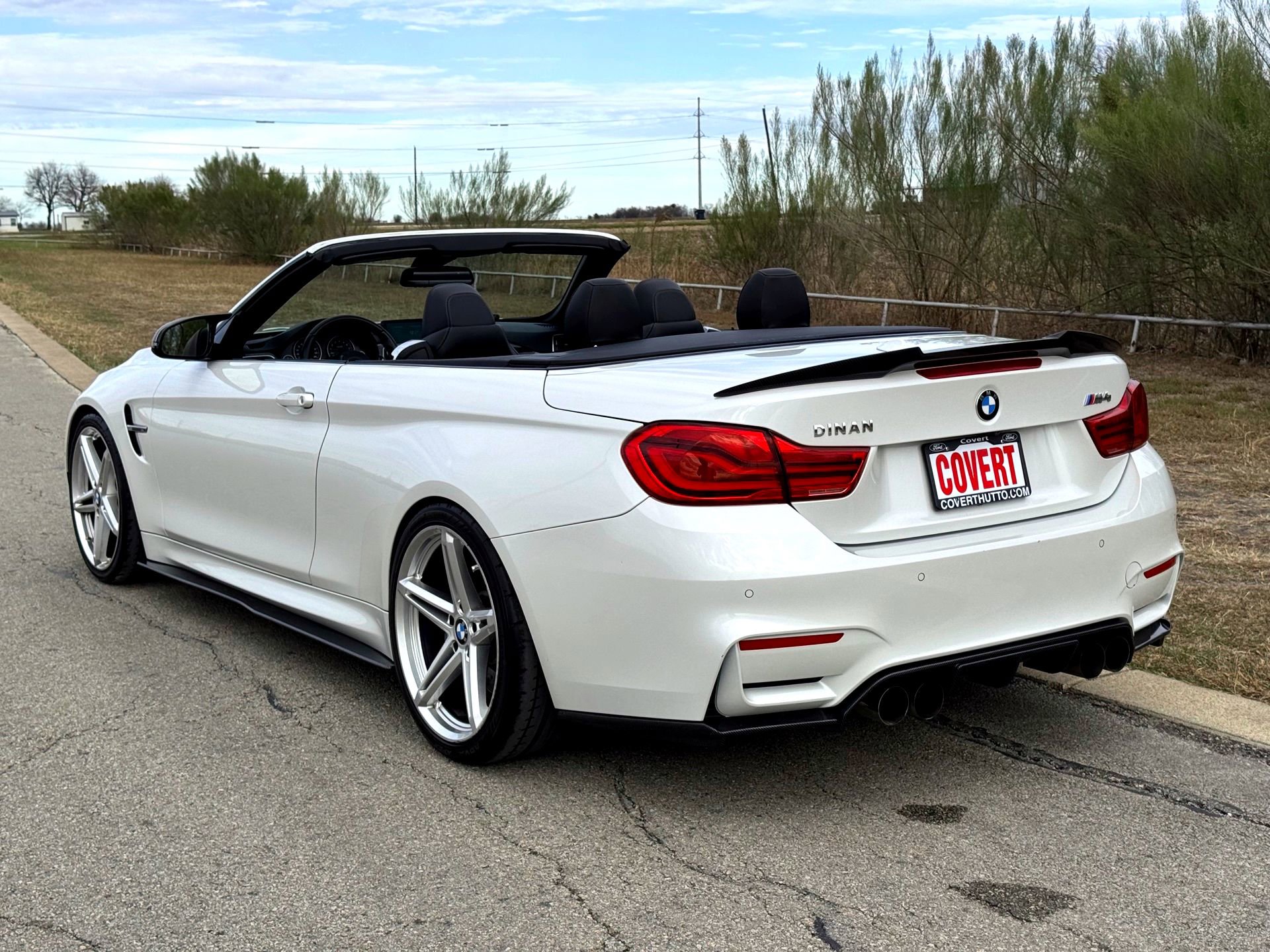 Used 2018 BMW M4 Convertible image 21