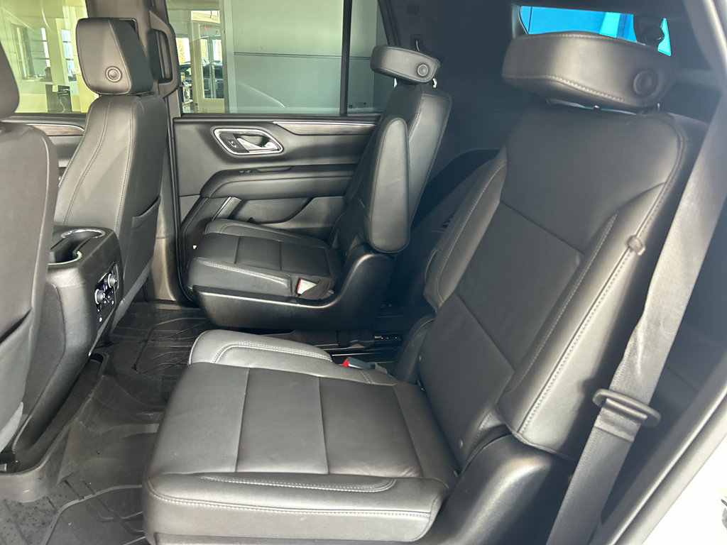 Used 2023 Chevrolet Tahoe LT w/ Luxury Package image 19