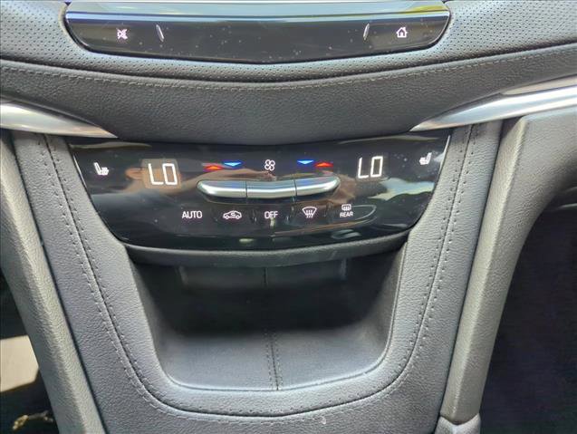 Used 2025 Cadillac XT5 Luxury image 12