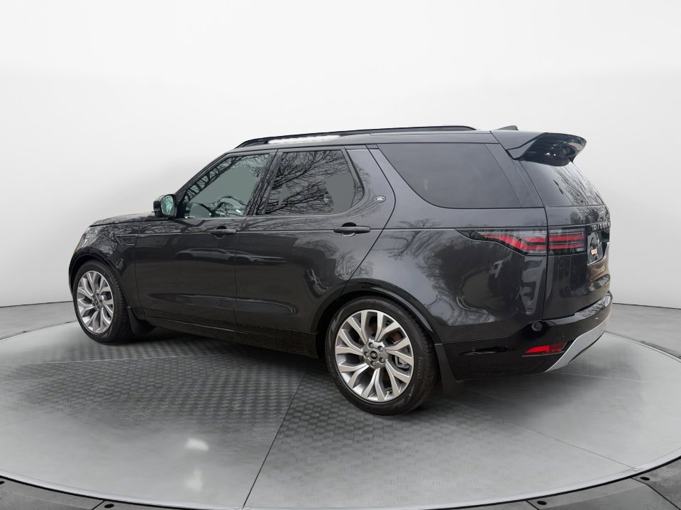 New 2026 Land Rover Discovery Limited Edition AWD/4WD image 5